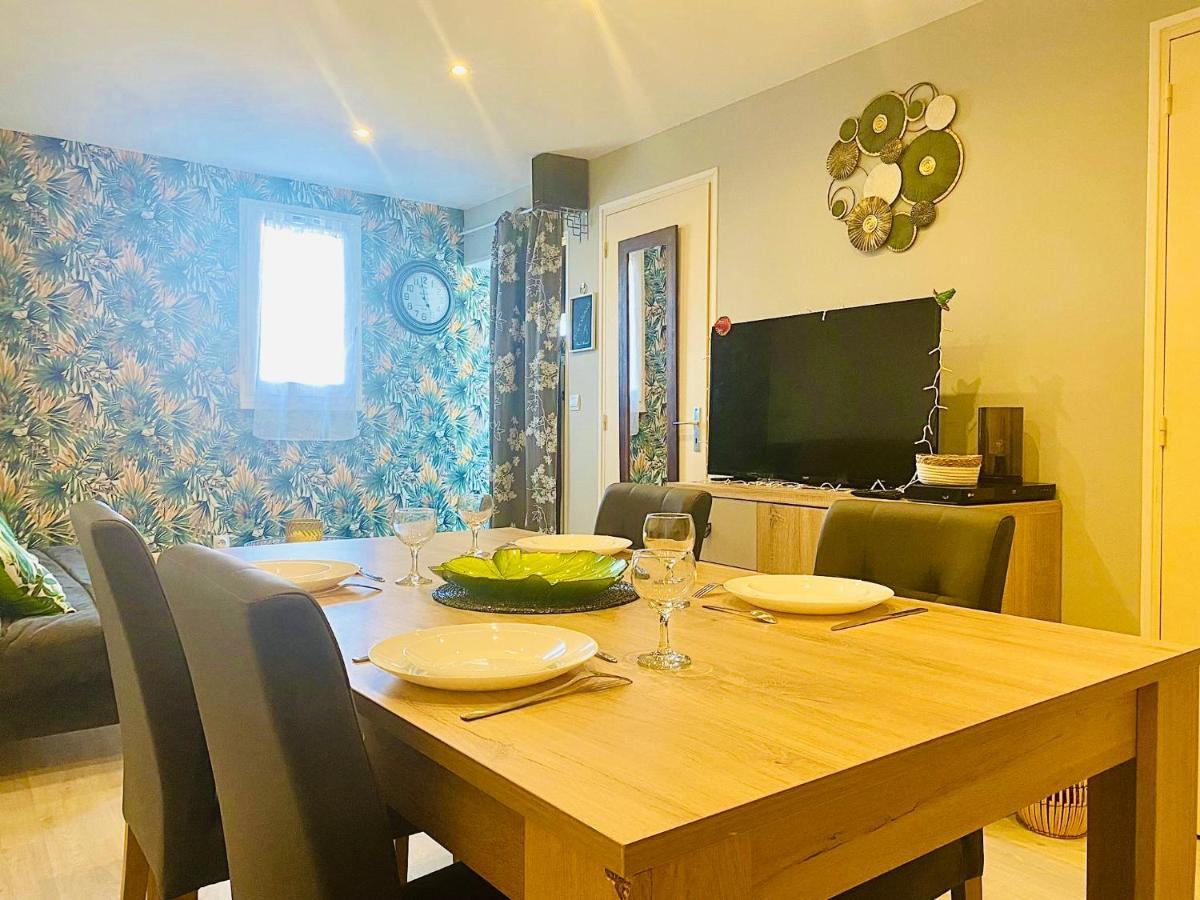 Appartement Proche Mer Avec Piscine Et Parking Fleury  Exteriér fotografie