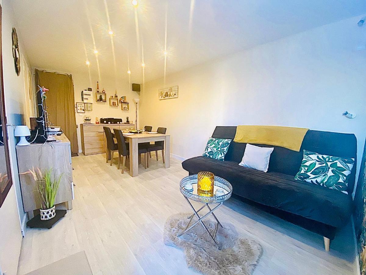 Appartement Proche Mer Avec Piscine Et Parking Fleury  Exteriér fotografie